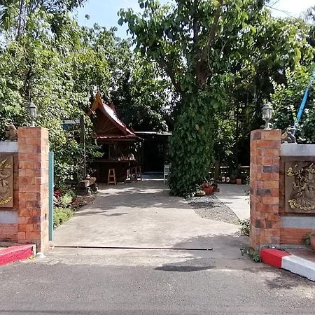 Sun Smile Hostel Ubon Ratchathani Buitenkant foto