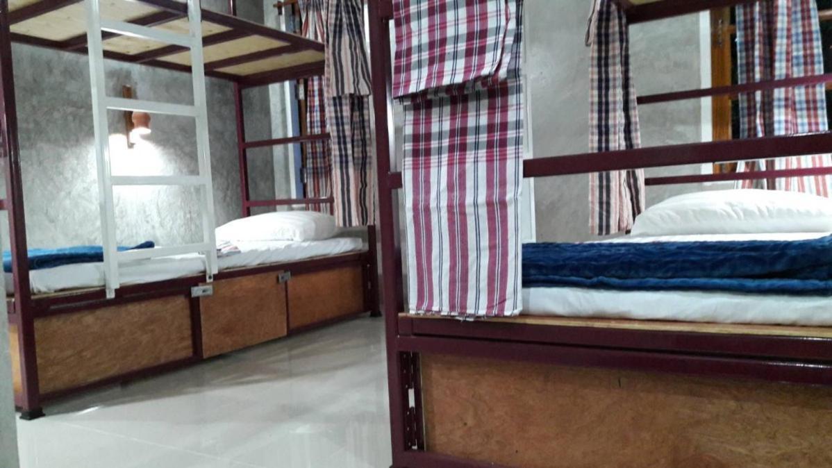 Sun Smile Hostel Ubon Ratchathani Buitenkant foto