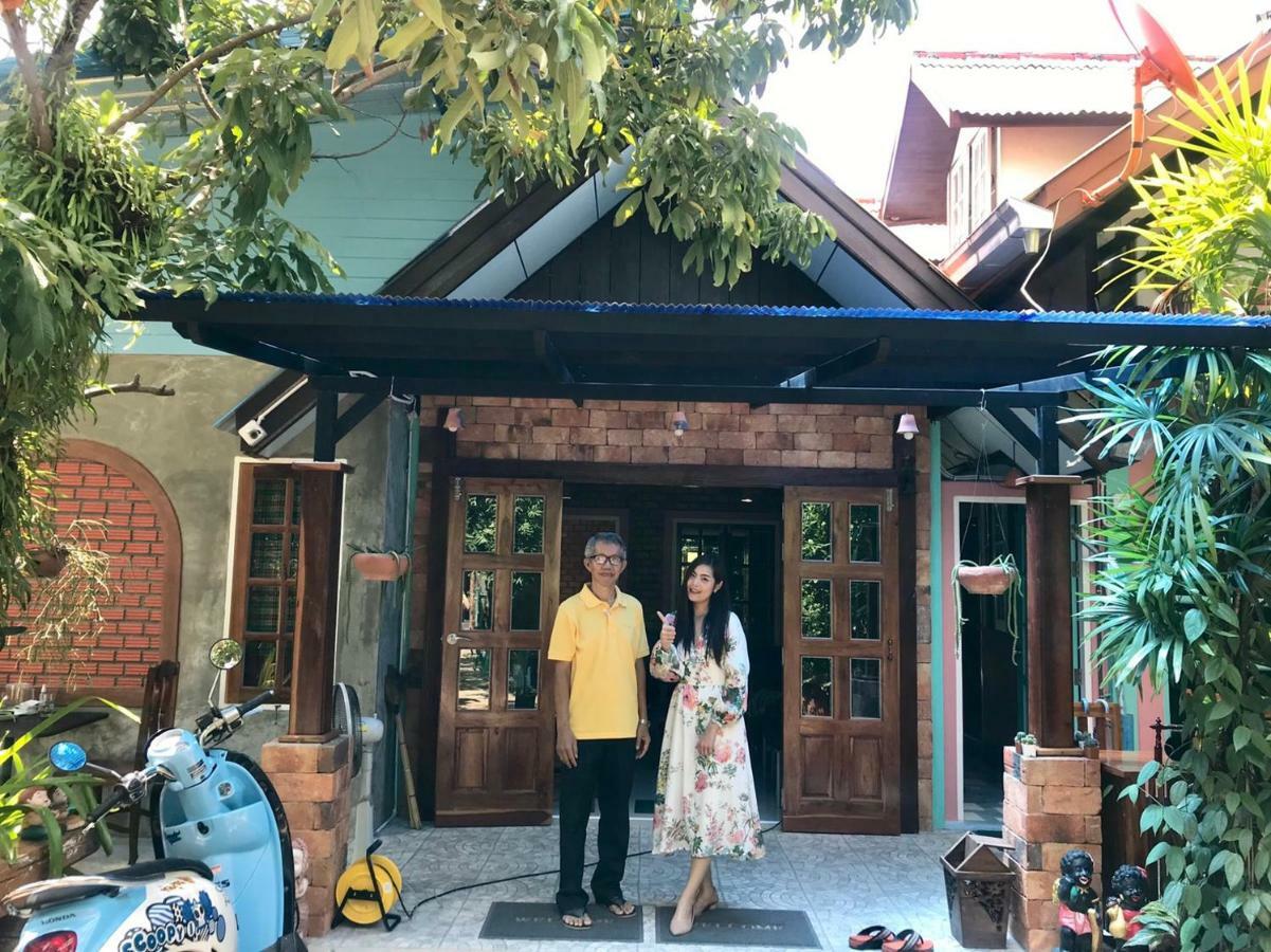 Sun Smile Hostel Ubon Ratchathani Buitenkant foto